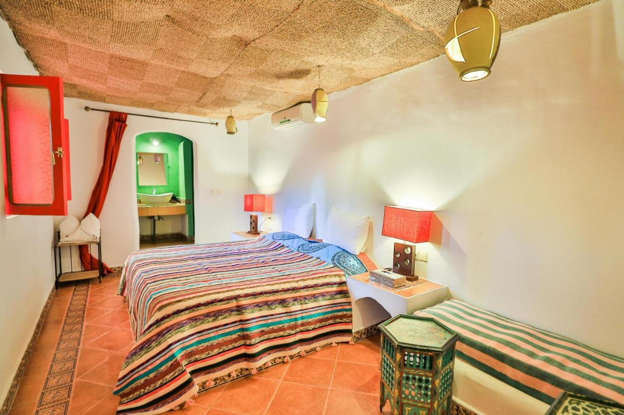 Riad Haj Palace & Spa Fes Ngoại thất bức ảnh A room at the hotel