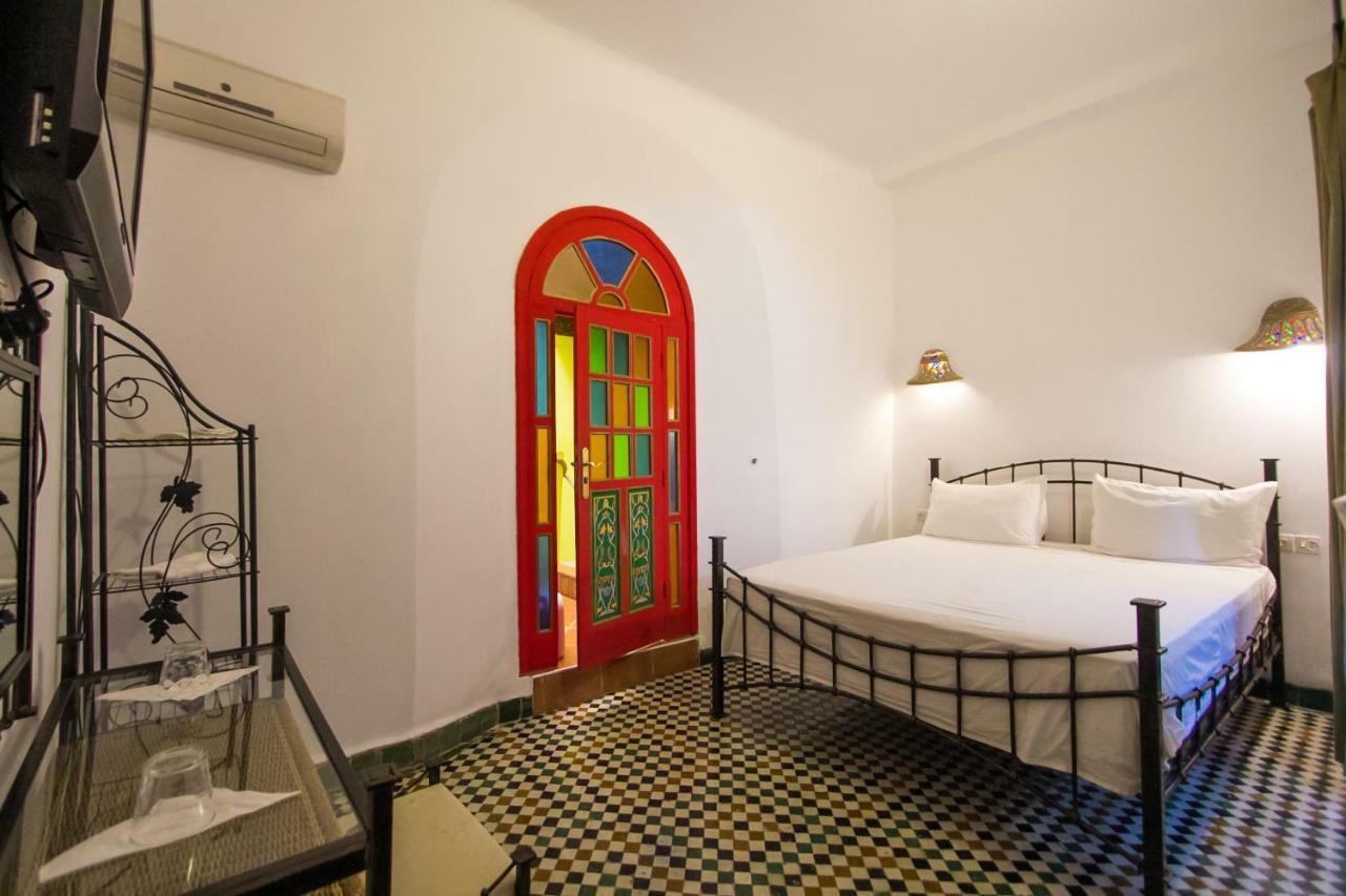 Riad Haj Palace & Spa Fes Ngoại thất bức ảnh A room at the hotel